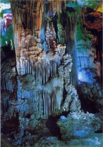 Tien Son Cave in Phong Nha-Ke Bang National Park
