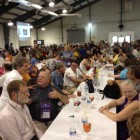 Pre-storm Banquet. Photo by Marc Buursink.