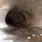 The entrance to Broken River Cave
